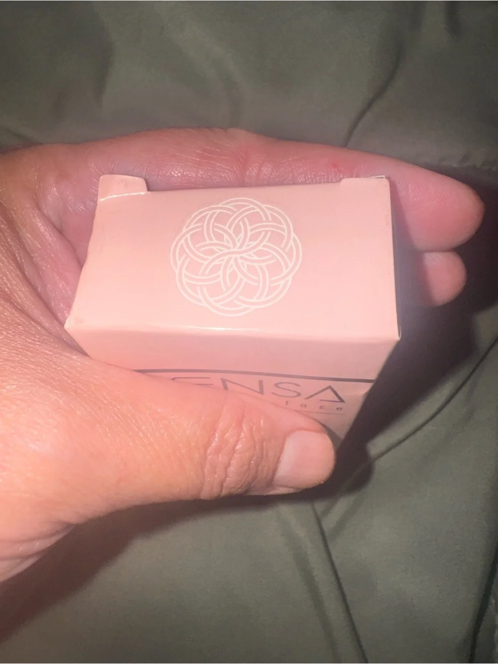 Yensa Essential Glow Tone Up Primer color + face new